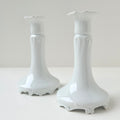 Paire de bougeoirs en porcelaine – Manufacture non identifiée – Limoges, v. 1950-1970