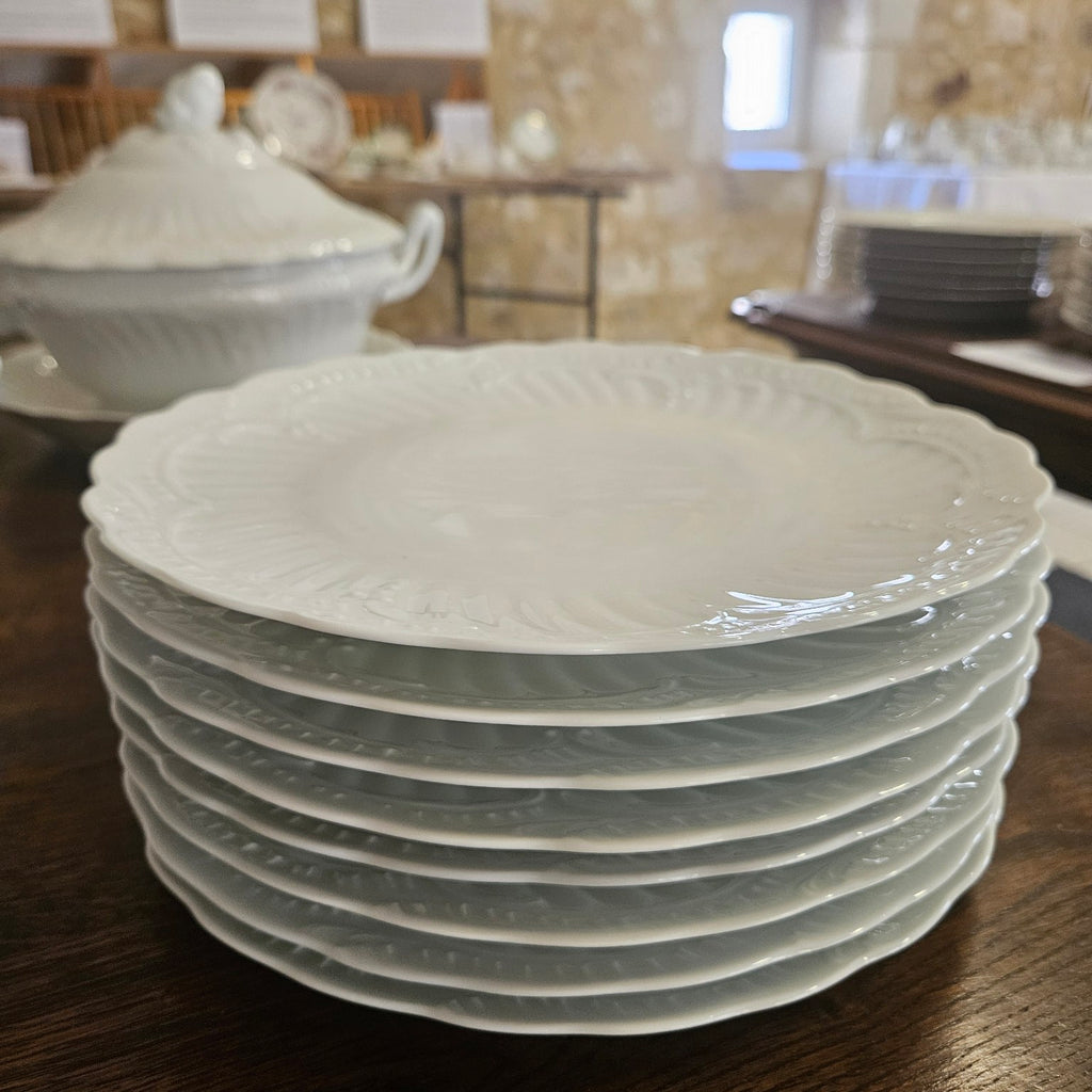 Set of eight dinner plates – Chastagner