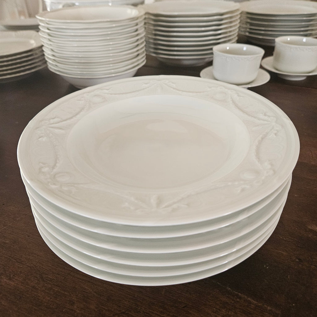 Suite de six assiettes creuses – Lafarge
