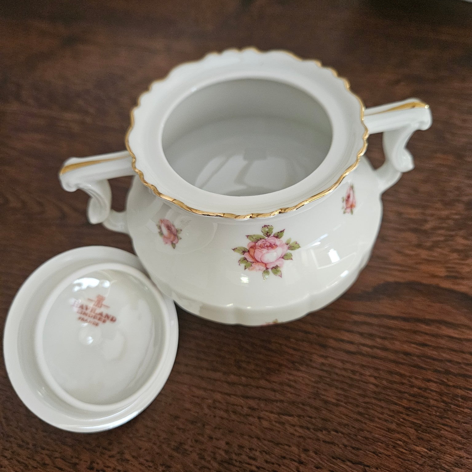 Covered sugar bowl – Roses pattern – Haviland