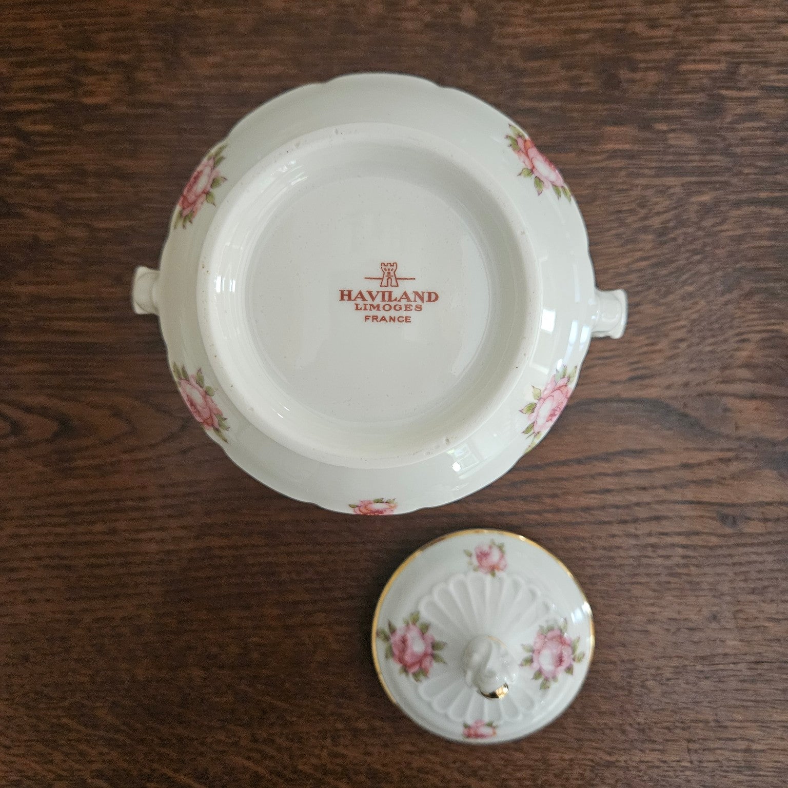 Covered sugar bowl – Roses pattern – Haviland