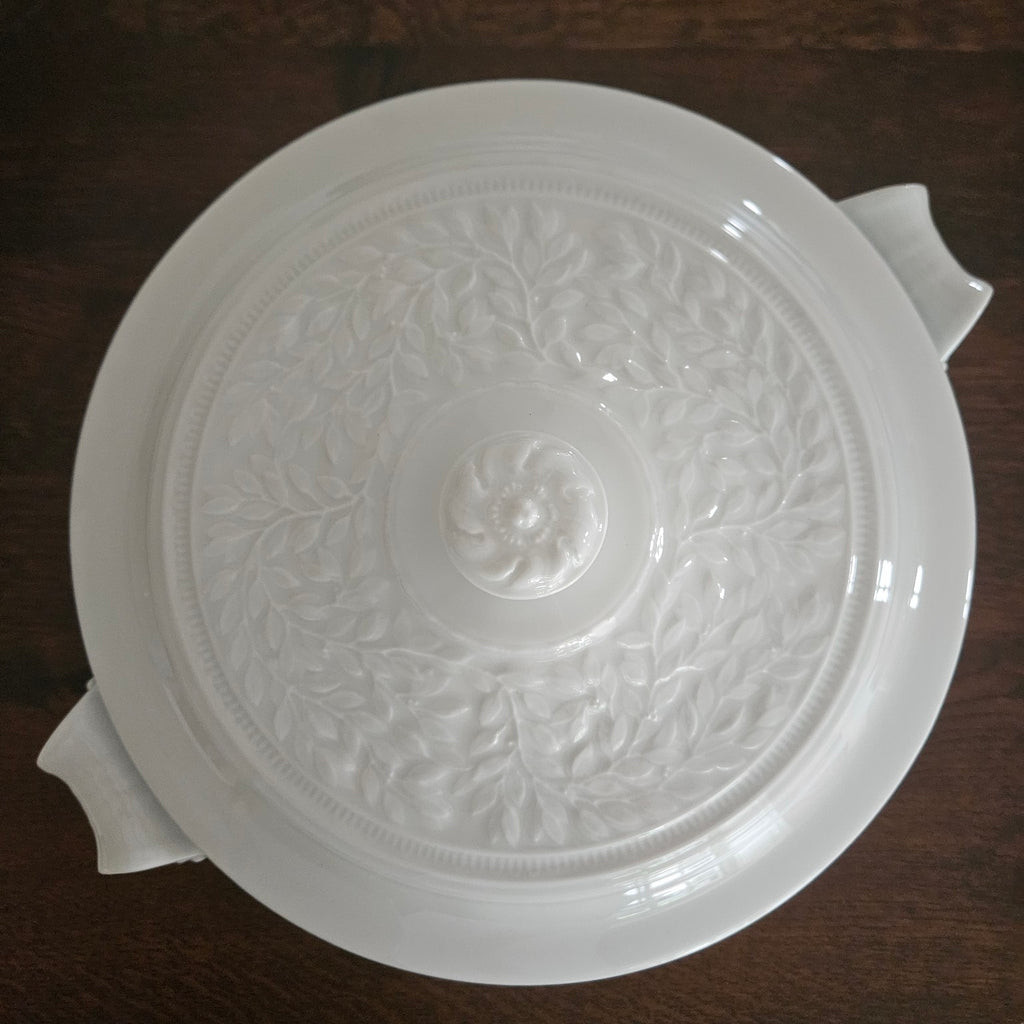 Soupière ronde, modèle "Louvre" – Bernardaud
