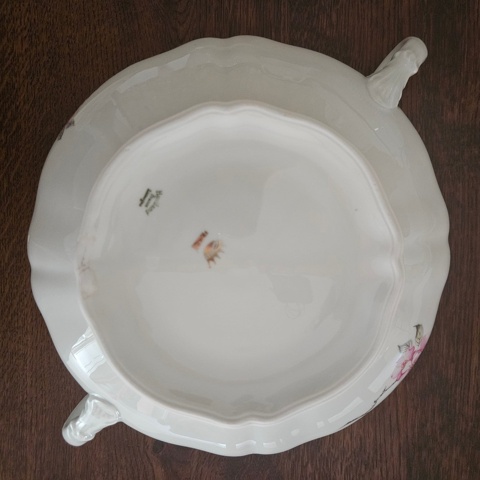 Round tureen with Japanese-inspired decoration – Haviland