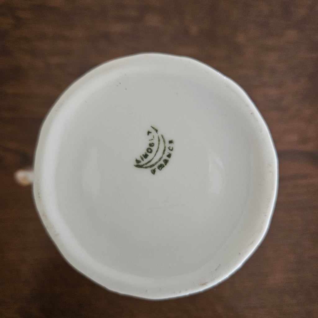 Pot à lait – Décor de roses – Porcelaine de Limoges