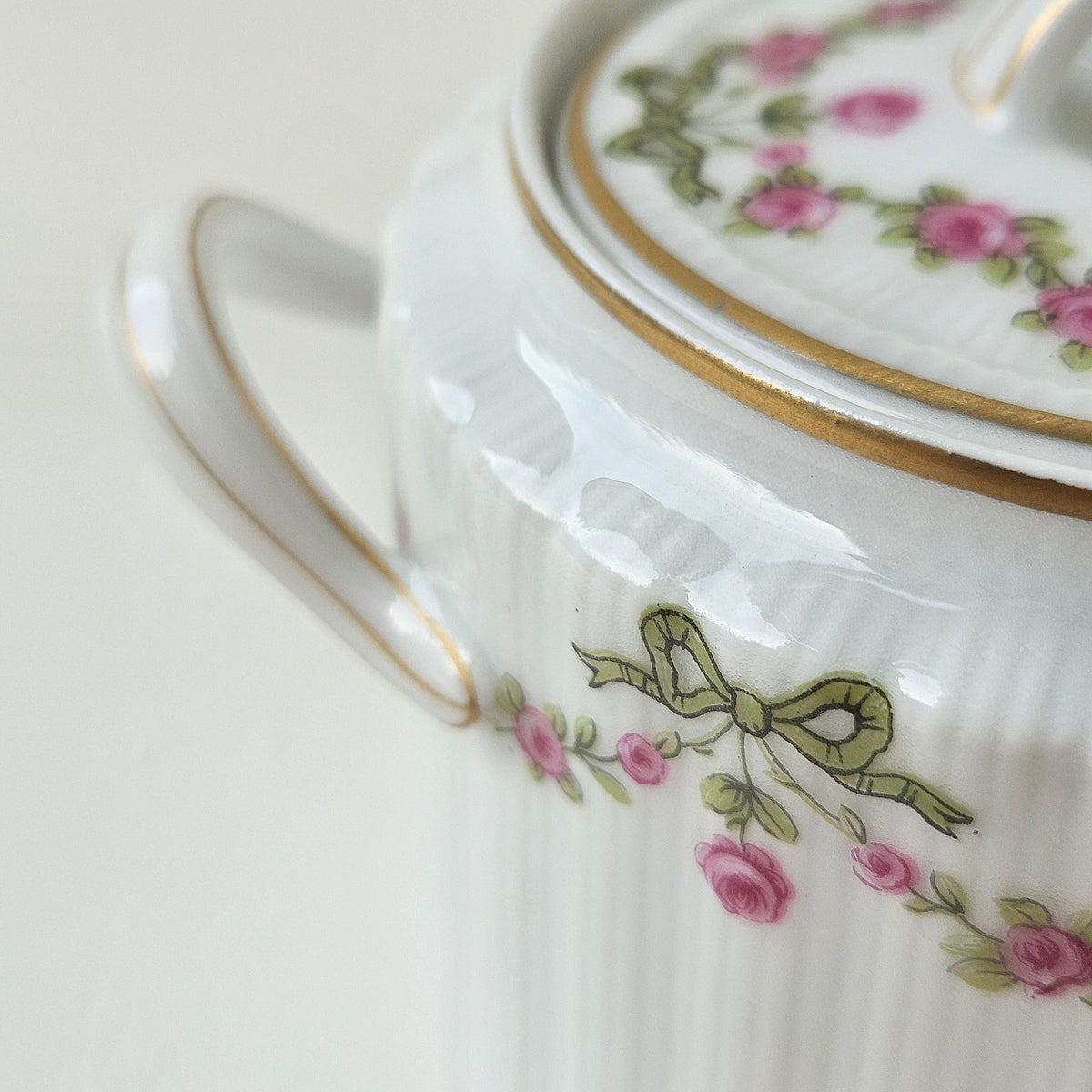 Petit sucrier couvert – Manufacture Théodore Haviland – Limoges, v. 1914