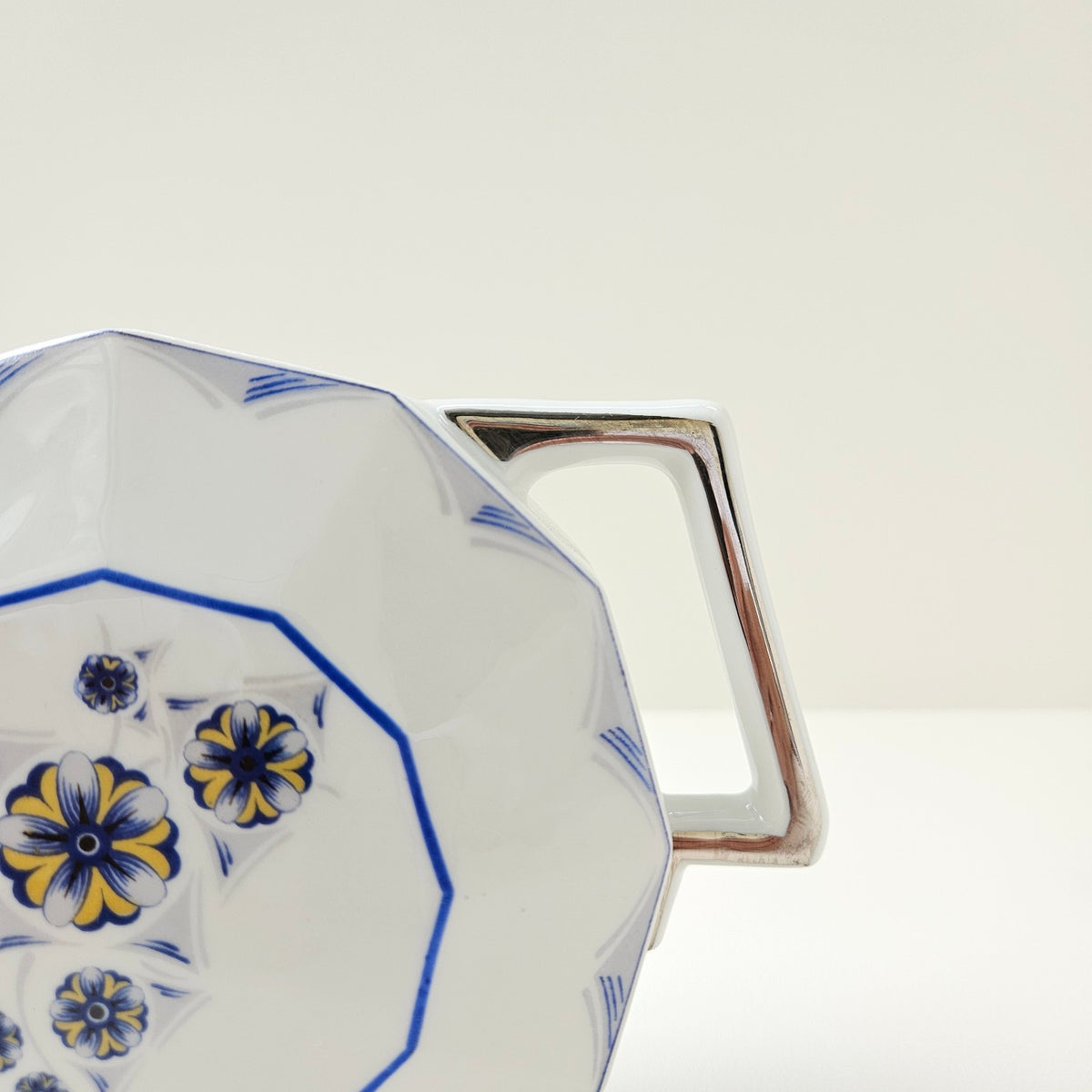 Petit vase de table Art déco – Manufacture William Guérin – Limoges, v. 1920-1930