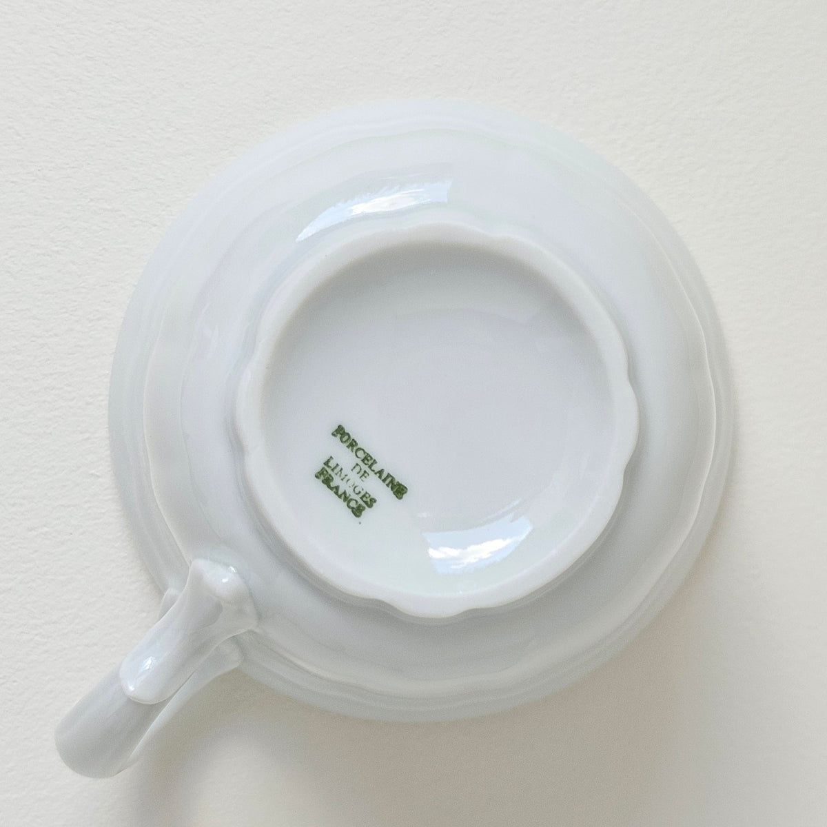 Ensemble de six tasses à café en porcelaine fine – Limoges, 2e moitié du XXᵉ s.