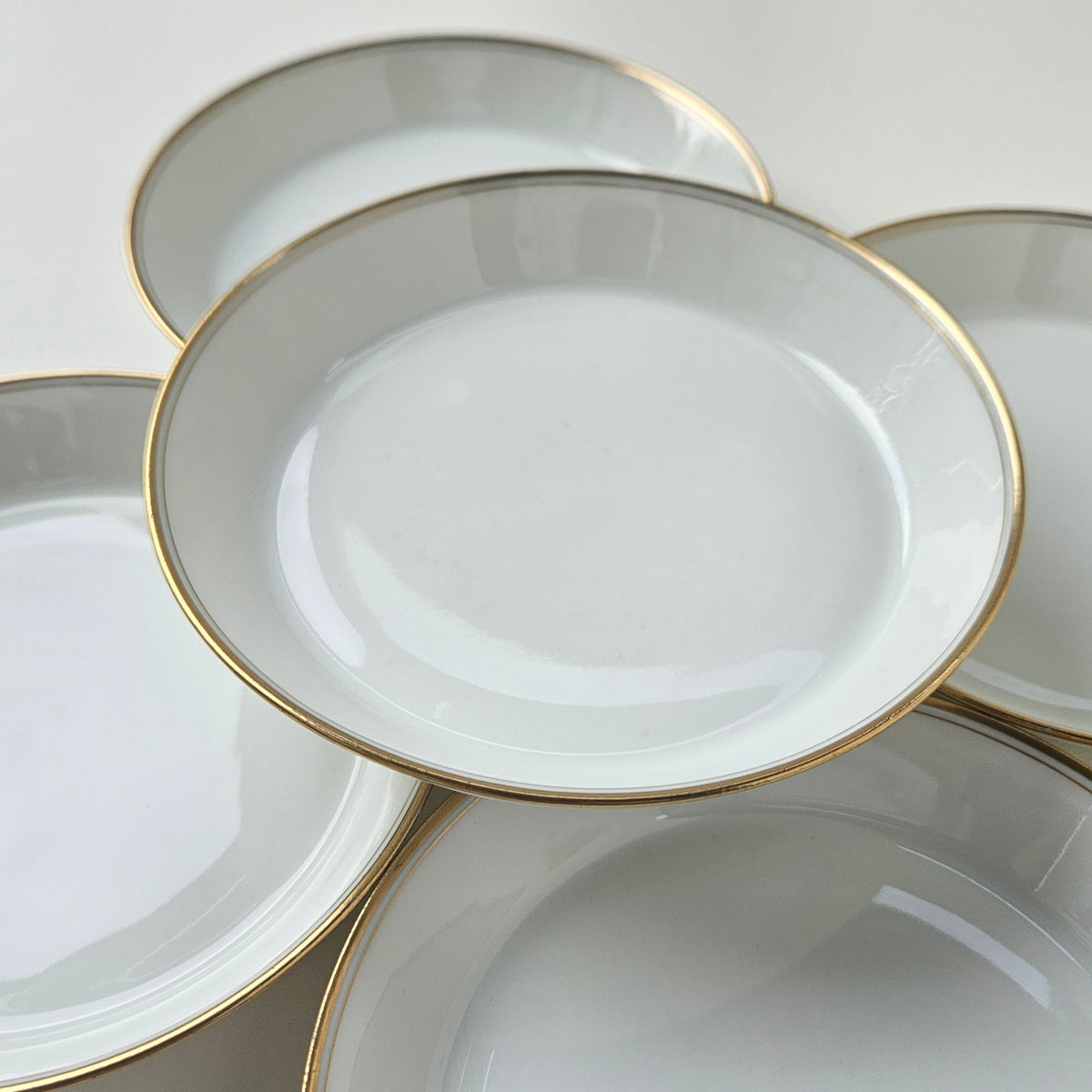 Ensemble de huit coupelles à double filet doré – Manufacture Haviland – Limoges, v. 1950