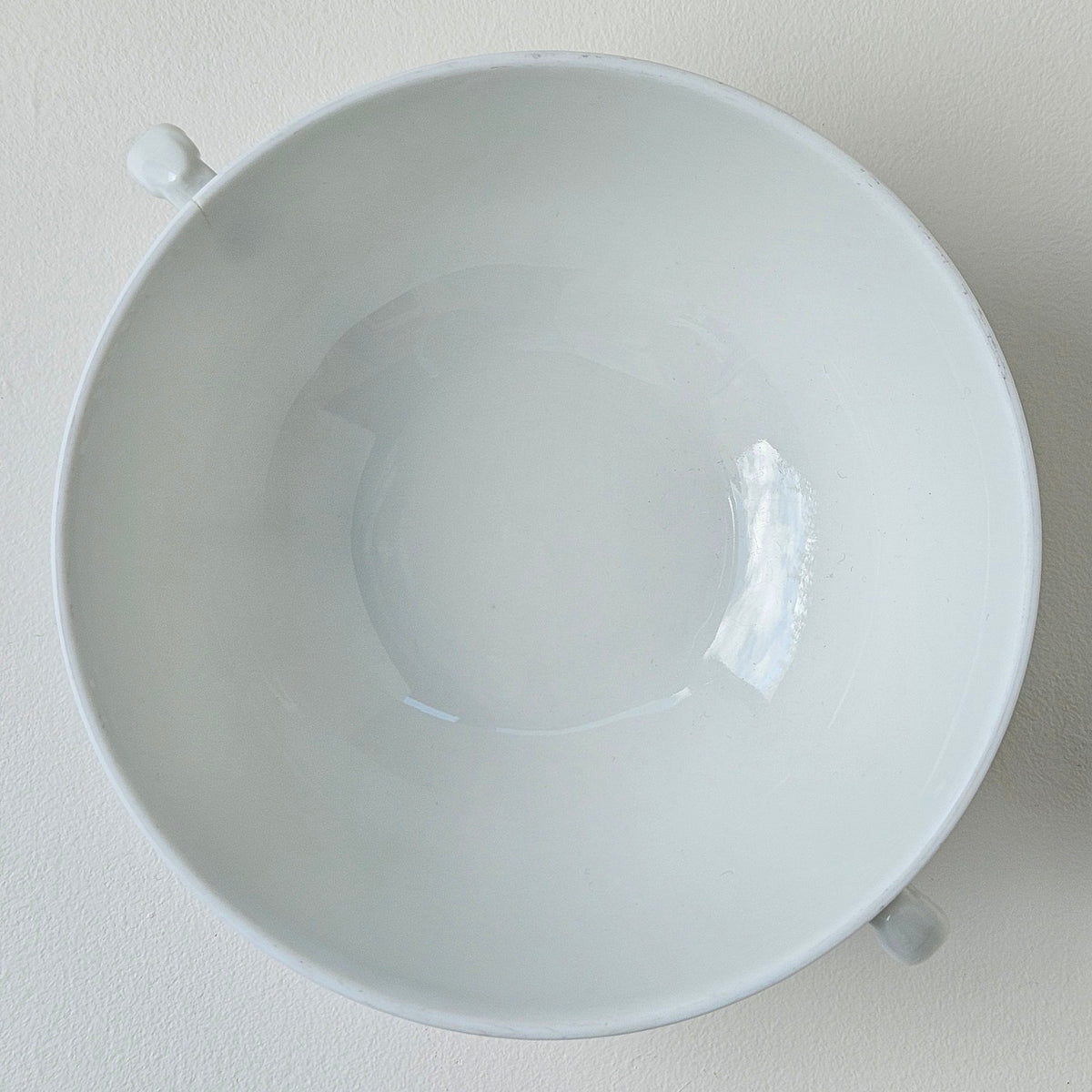 Tasse à consommé / Écuelle à bouillon en porcelaine fine – Limoges, v. 1930