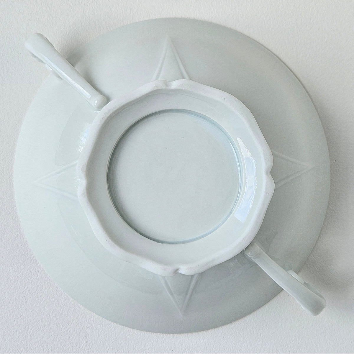 Tasse à consommé / Écuelle à bouillon en porcelaine fine – Limoges, v. 1930