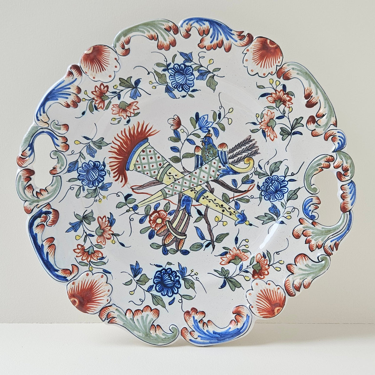 Assiette en faïence – Décor Rouen – Masse Frères / Les Artisans Faïenciers – Desvres, v. 1960