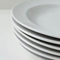 Lot de six assiettes creuses en faïence émaillée – Faïencerie de Gien, v. 1960-1970