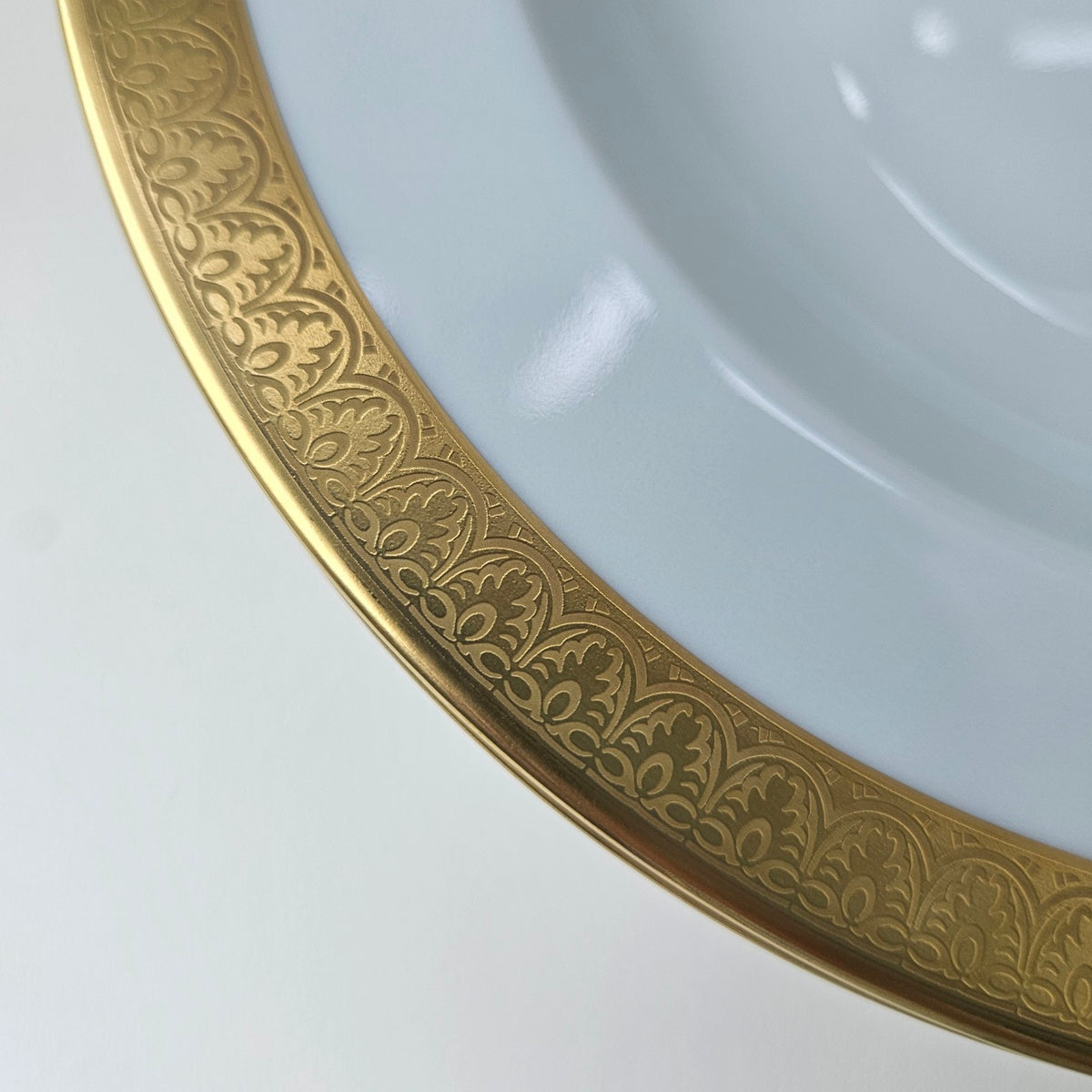 Suite de six assiettes creuses à aile – Valençay – Manufacture Haviland – Limoges, XXIe s.
