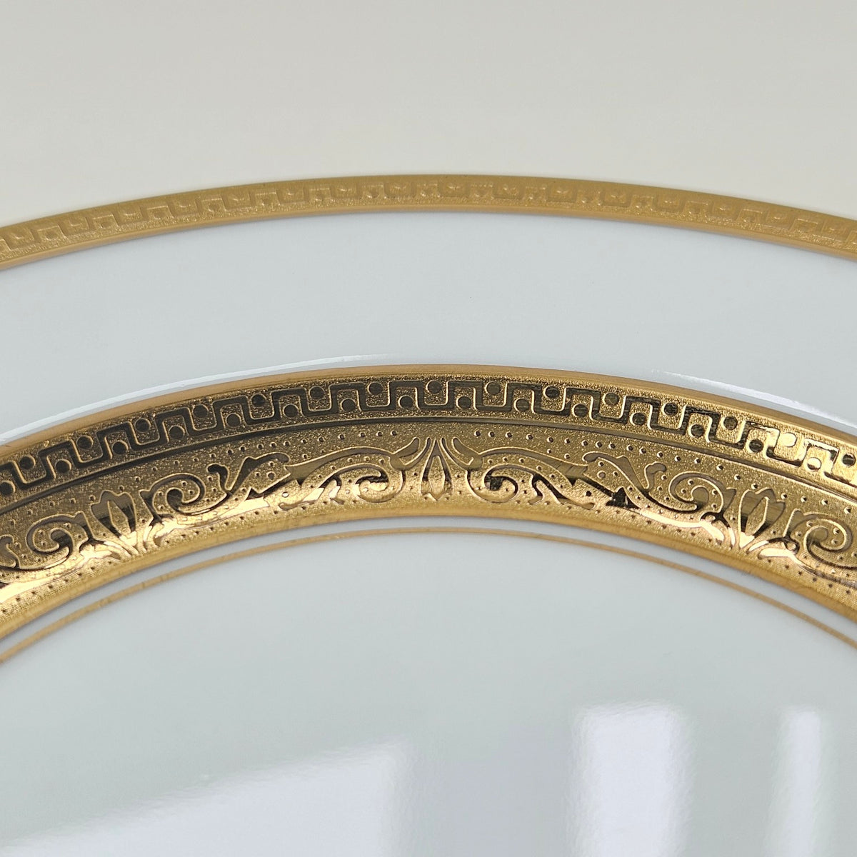 Trois assiettes à pain – Incrustation – Manufacture Haviland – Limoges, XXIe s.