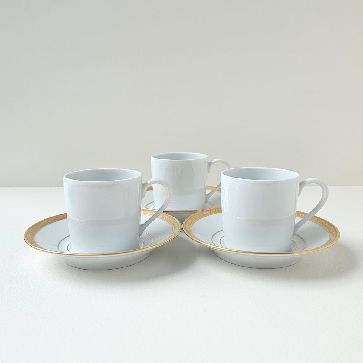 Trois tasses à café et leurs soucoupes – Manufacture Haviland – Limoges, XXIe s.