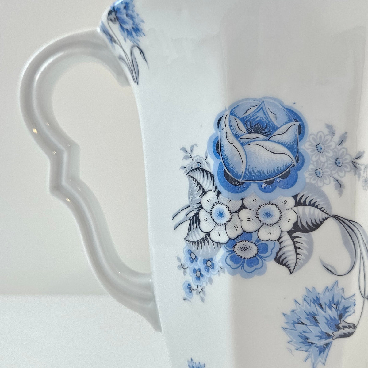 Fine Porcelain Coffee Pot – Decorator: F. G. – Limoges, c. 1950