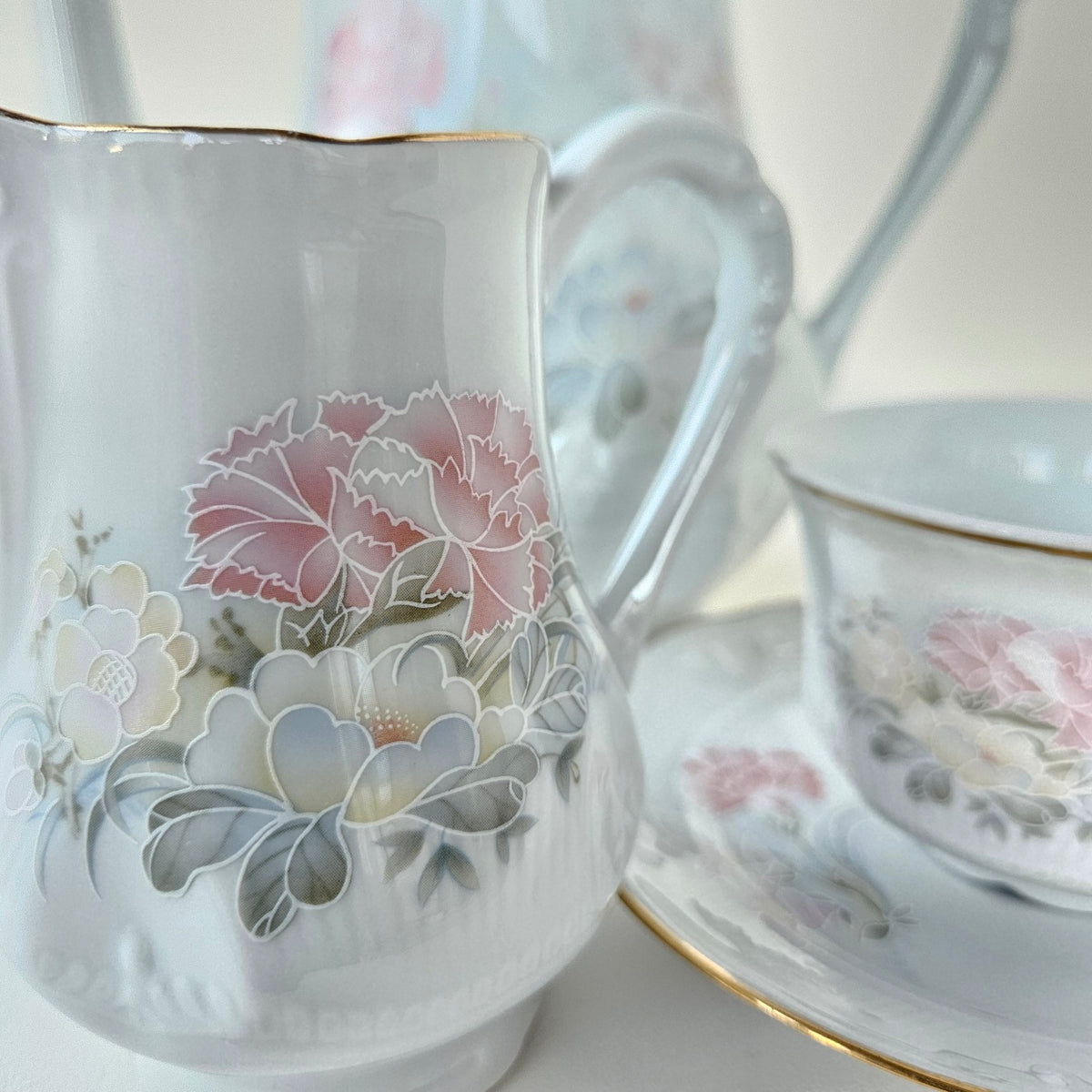Tea Set – Pastel Floral Decoration – Manufacture Feuillade Porcelaine – Limoges, c. 1980