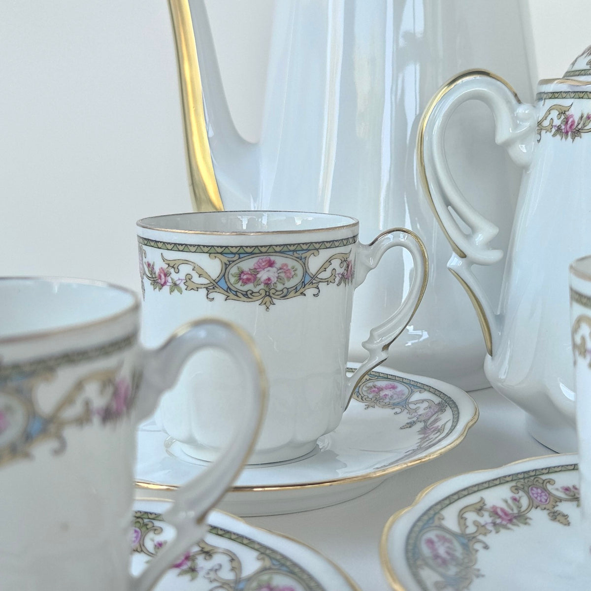 Service à café – Manufacture Robert Haviland & Aux Lions de Faïence – Limoges et Paris, v. 1930