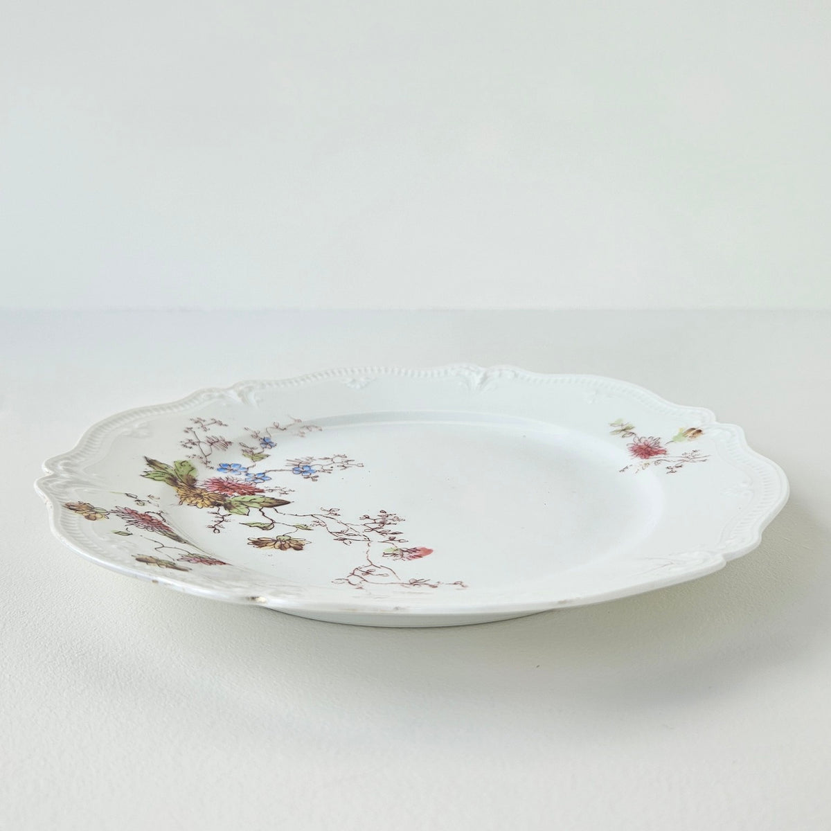 Suite de 5 assiettes à dessert – Manufacture G.D.A. (Gérard, Dufraisseix & Abbot) – Limoges, v. 1905-1915