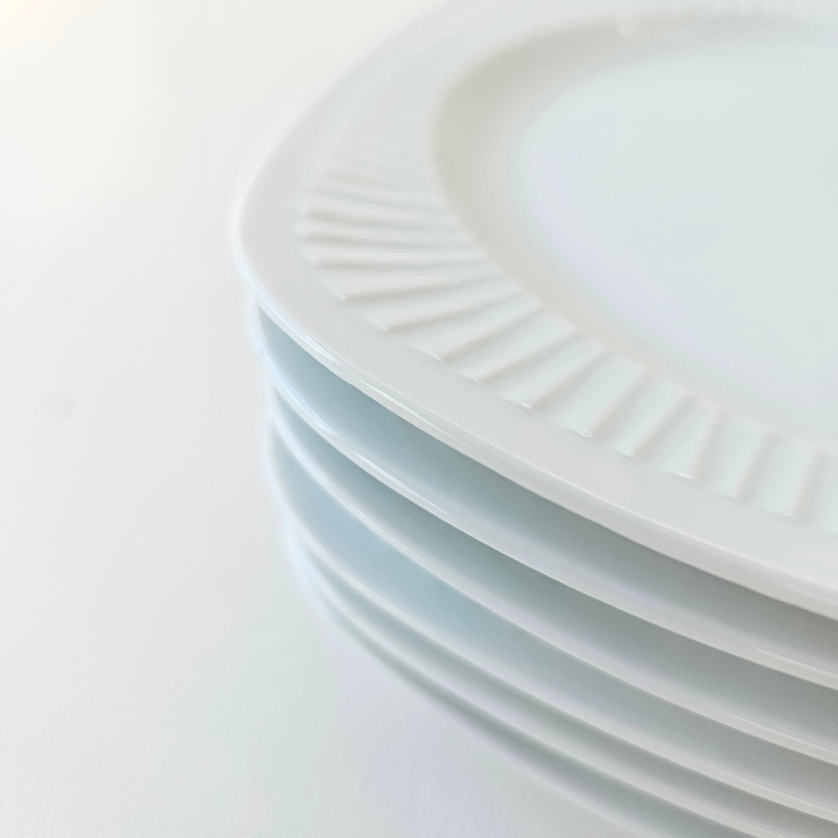 Suite de six assiettes à dessert – Lot n°1 – Manufacture Haviland – Limoges, v. 1950-1959