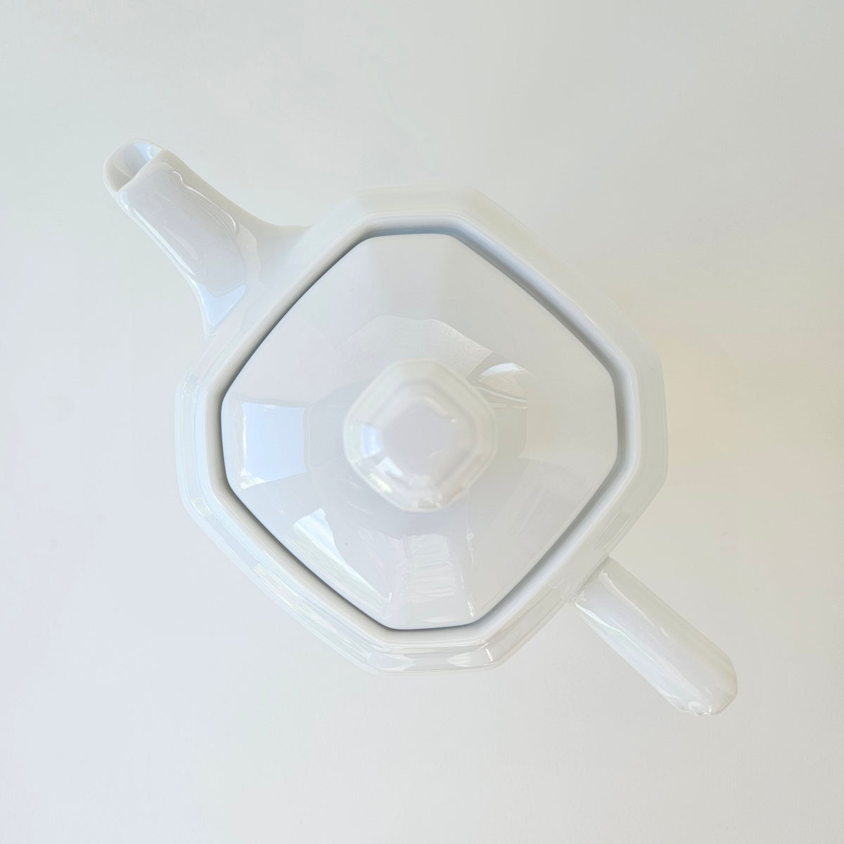 Verseuse en porcelaine – Limoges, v. 1970-1980