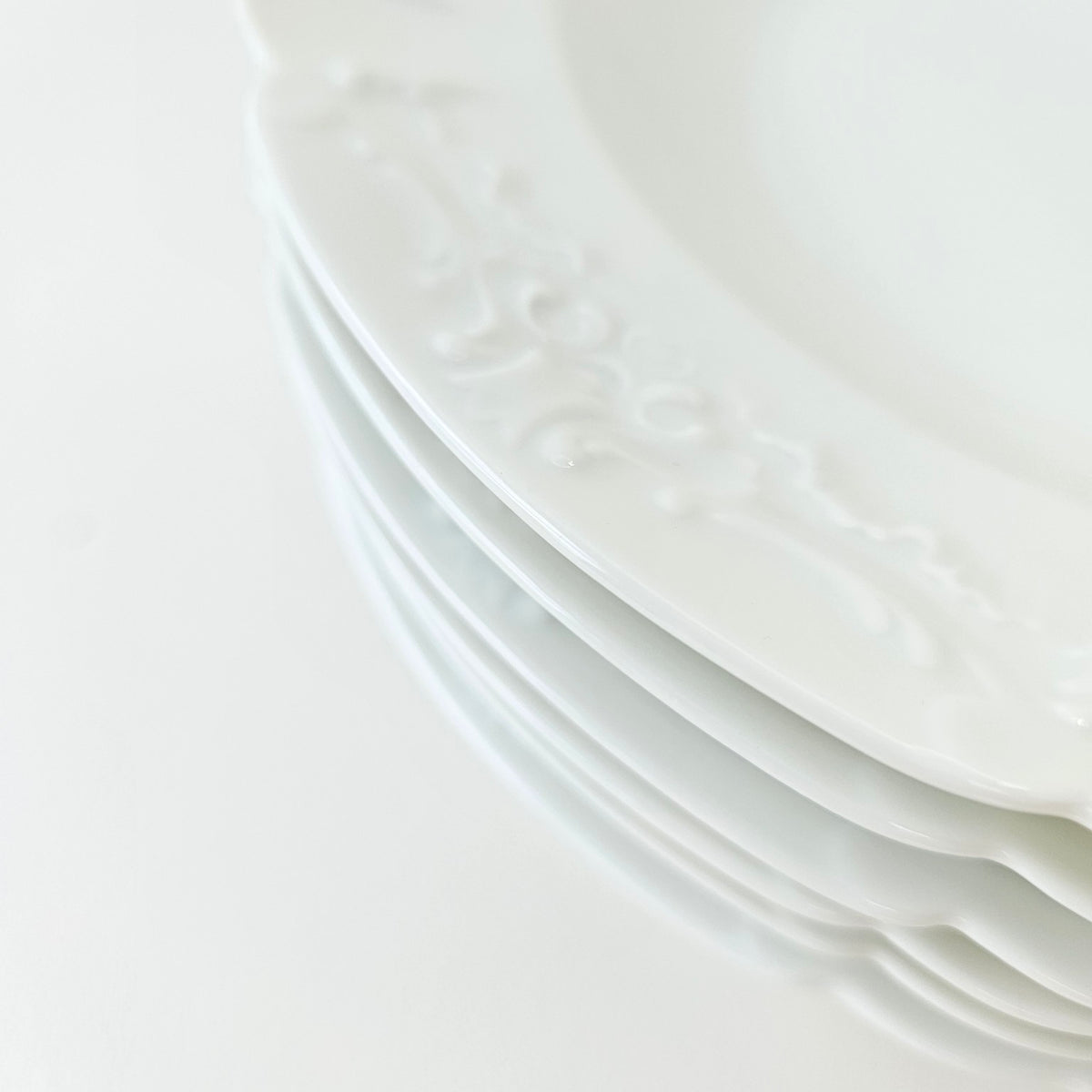 Ensemble de six assiettes creuses – Manufacture Lafarge & Cie – Limoges, v. 1960-1970