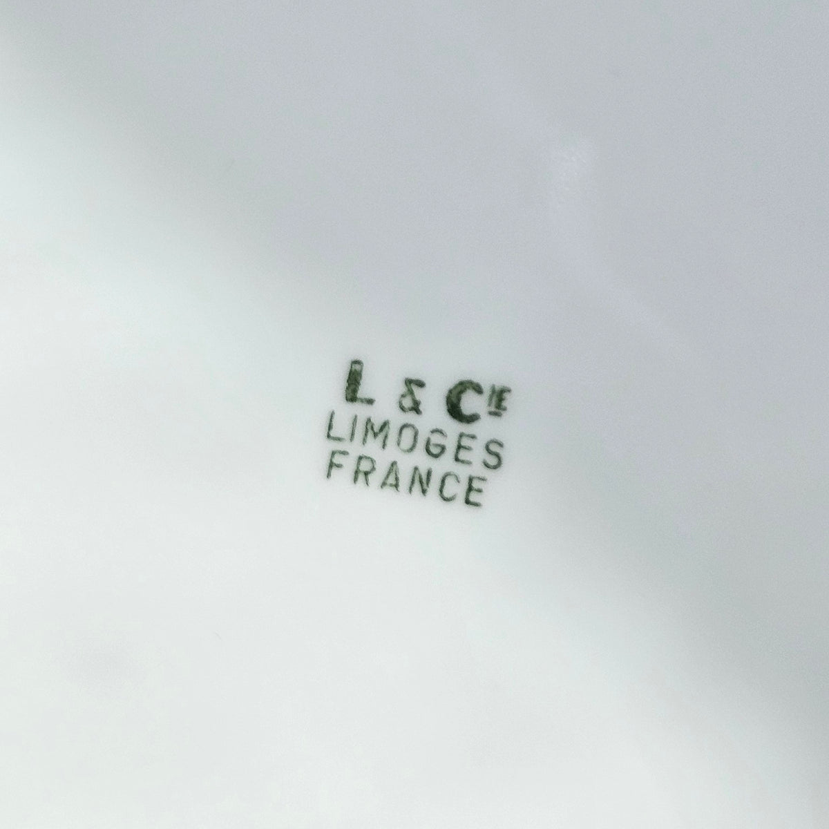 Ensemble de six assiettes creuses – Manufacture Lafarge & Cie – Limoges, v. 1960-1970