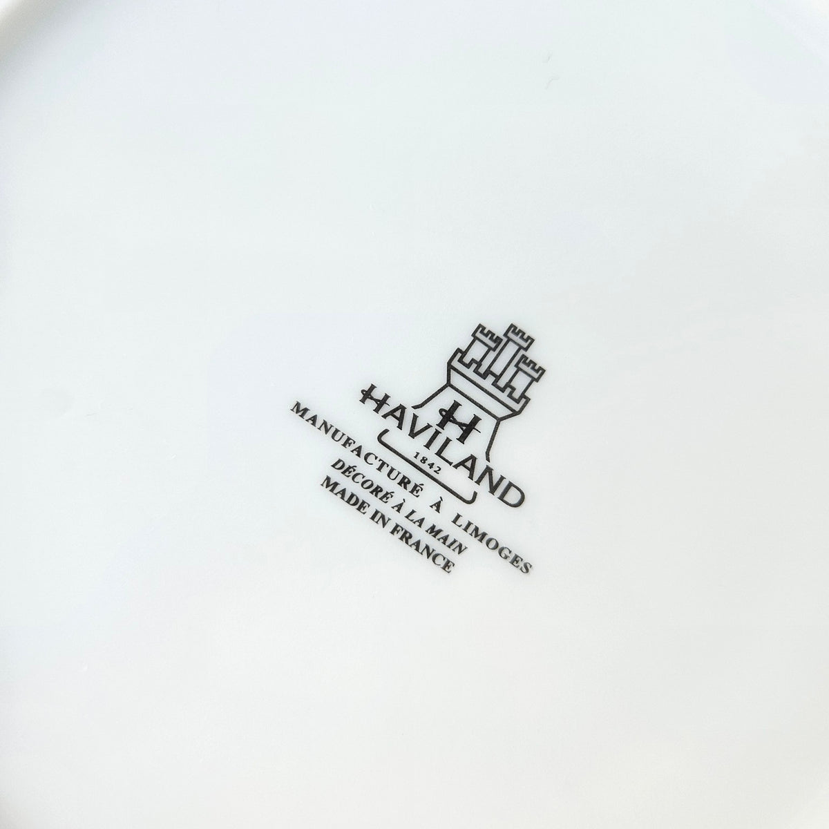 Vase cylindrique – Manufacture Haviland – Limoges, début du XXIᵉ siècle