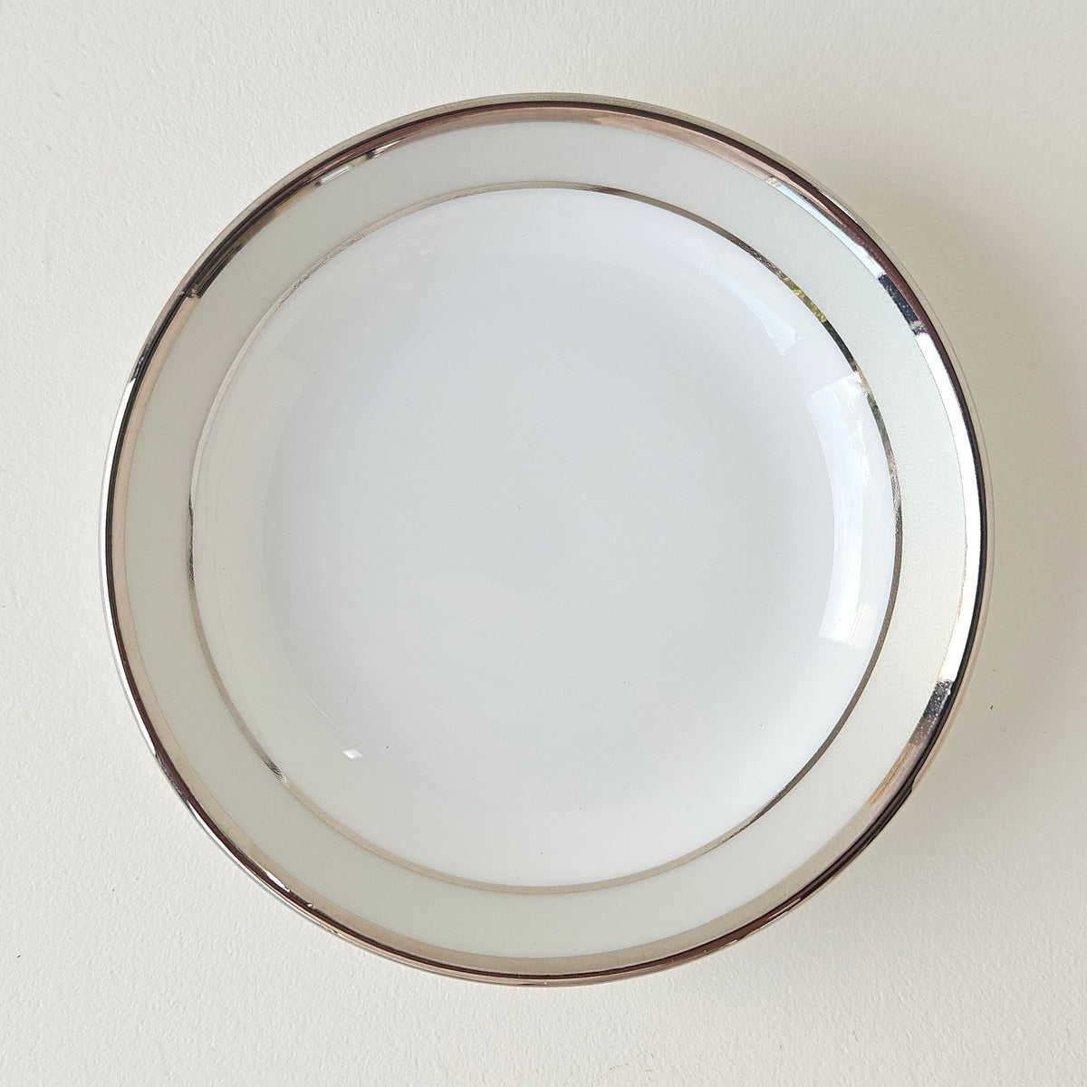 Ensemble de quatre coupelles plates – Clair de Lune – Manufacture Haviland – Limoges, XXIe s.