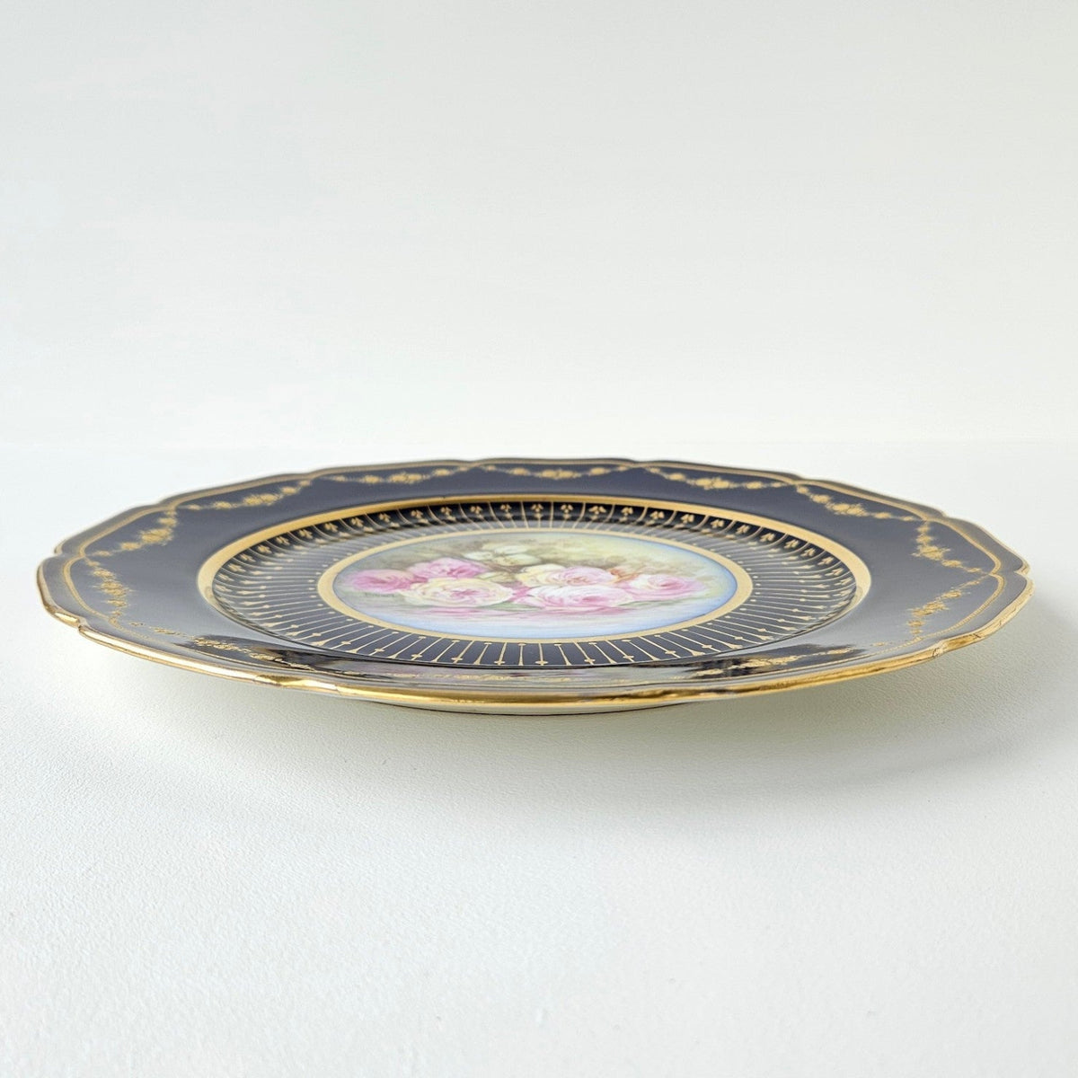 Assiette décorative – Décor B. Noël – Manufacture William Guérin – Limoges, début du XXᵉ siècle