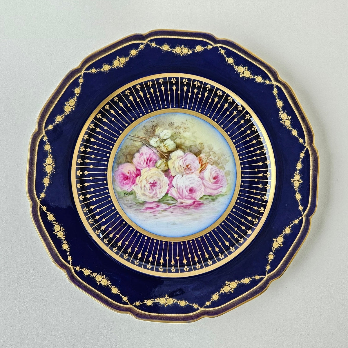 Assiette décorative – Décor B. Noël – Manufacture William Guérin – Limoges, début du XXᵉ siècle