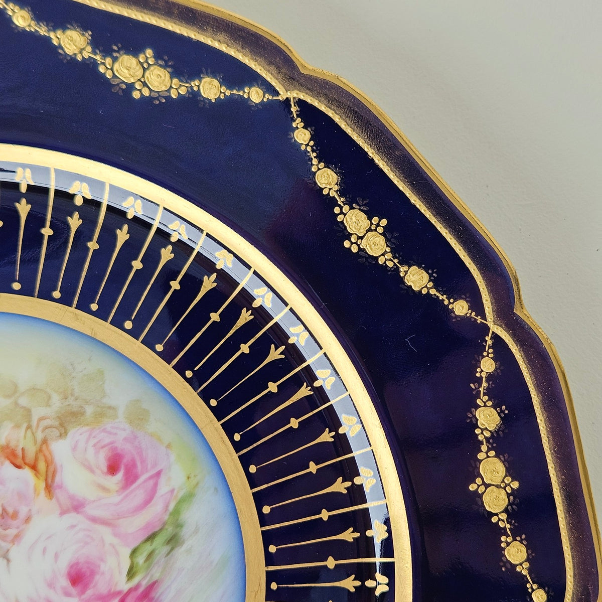 Assiette décorative – Décor B. Noël – Manufacture William Guérin – Limoges, début du XXᵉ siècle