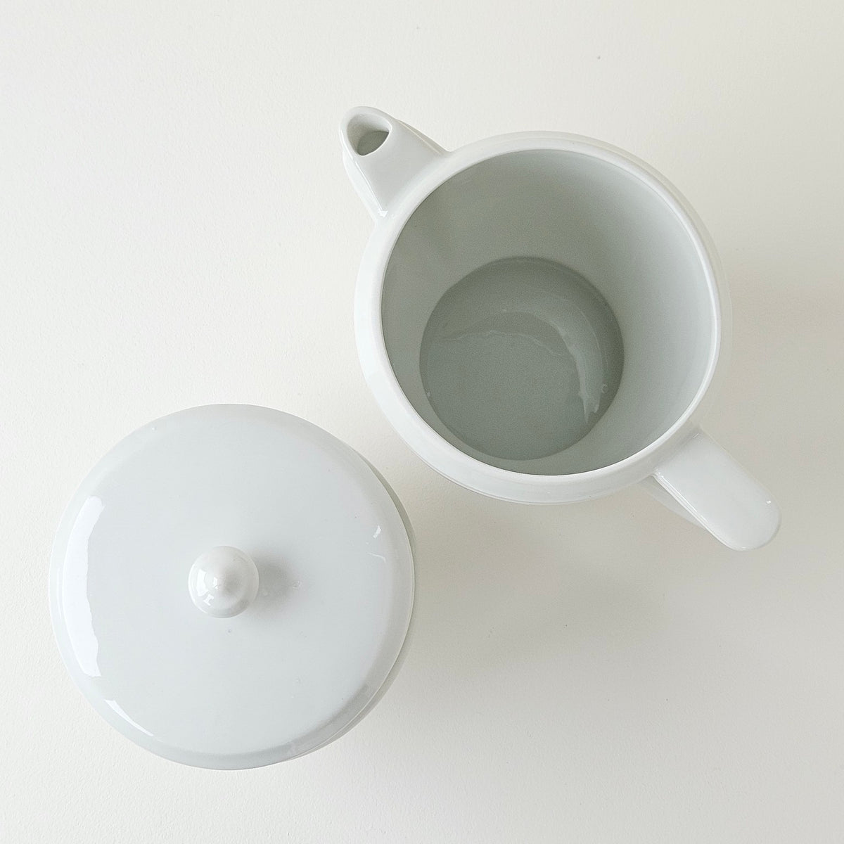 Verseuse à filtre de style Art déco – Aluminite – Manufacture René Frugier – Limoges, v. 1920-1930