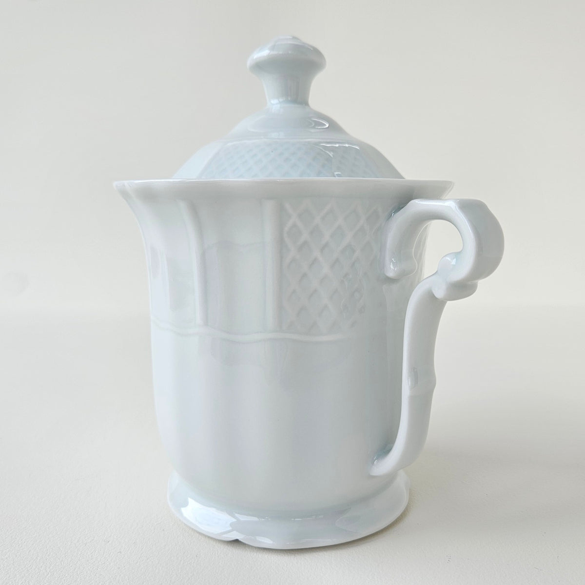 Two-Handled Covered Sugar Bowl – Manufacture Bernardaud – Limoges, 2nd Half of the 20th Century