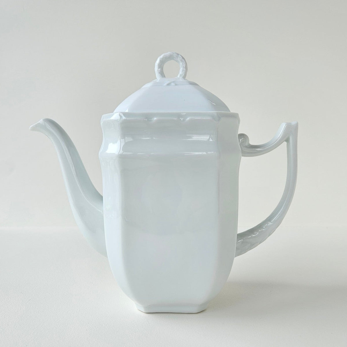 Octagonal Teapot – Manufacture Raynaud – Limoges, 2nd Half of the 20th Century