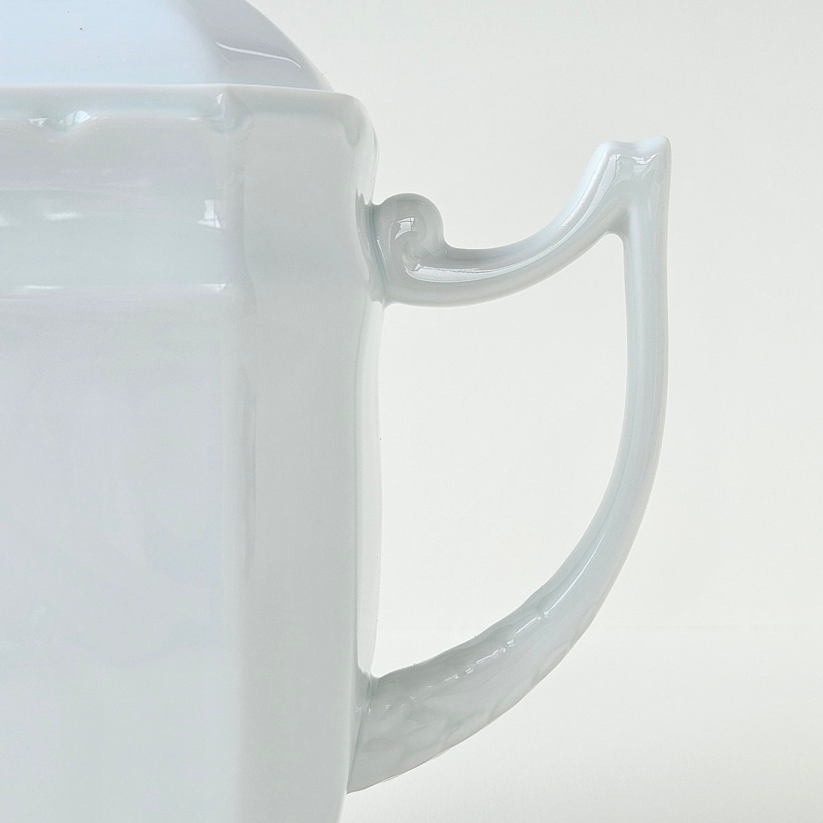 Octagonal Teapot – Manufacture Raynaud – Limoges, 2nd Half of the 20th Century