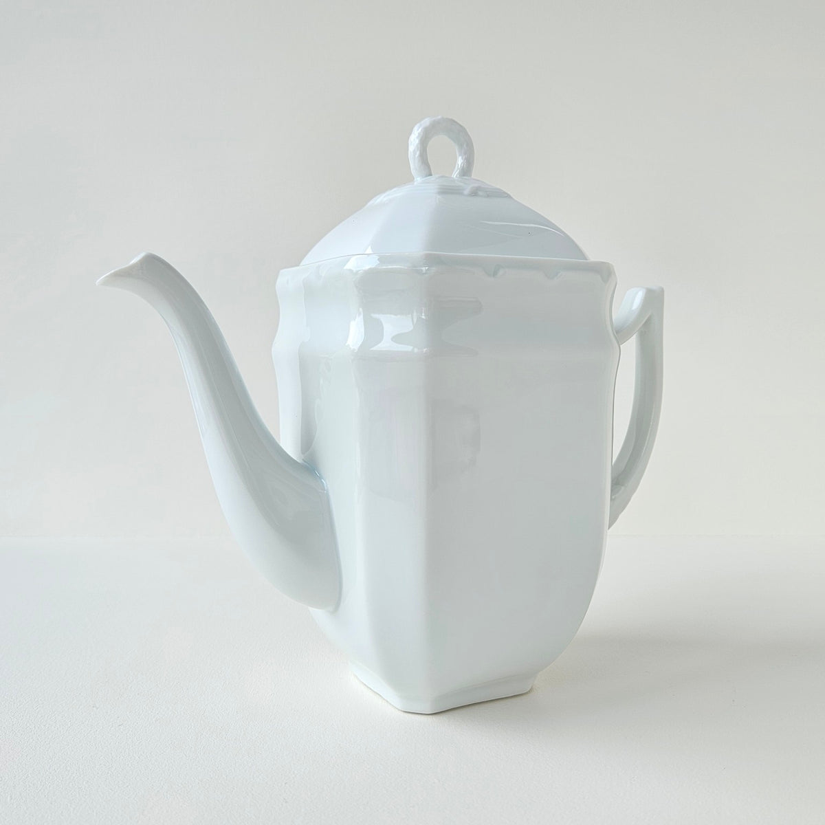 Octagonal Teapot – Manufacture Raynaud – Limoges, 2nd Half of the 20th Century