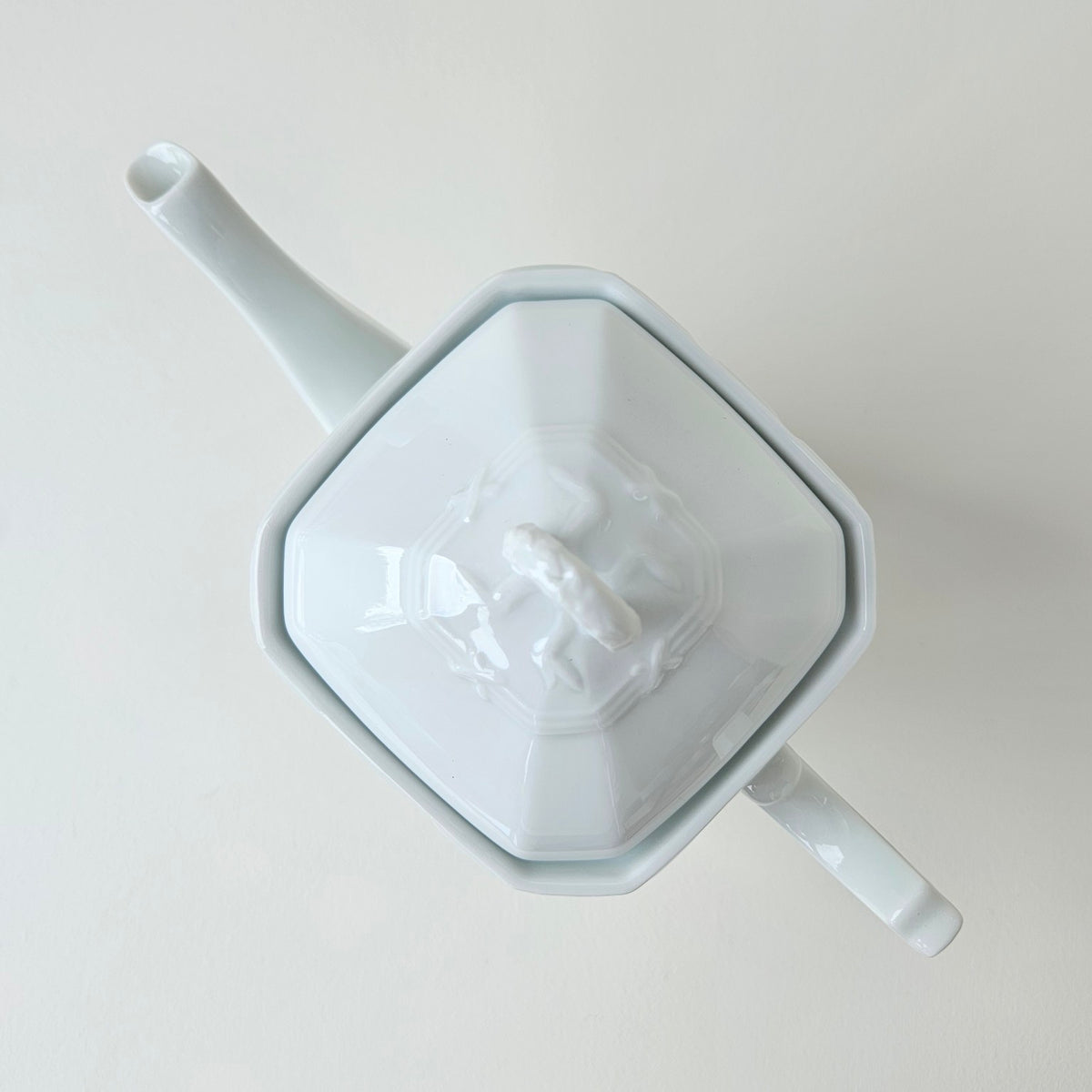 Octagonal Teapot – Manufacture Raynaud – Limoges, 2nd Half of the 20th Century