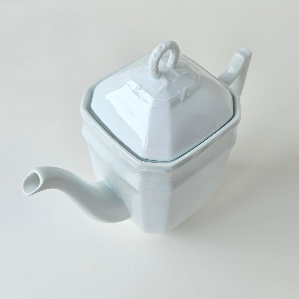 Octagonal Teapot – Manufacture Raynaud – Limoges, 2nd Half of the 20th Century