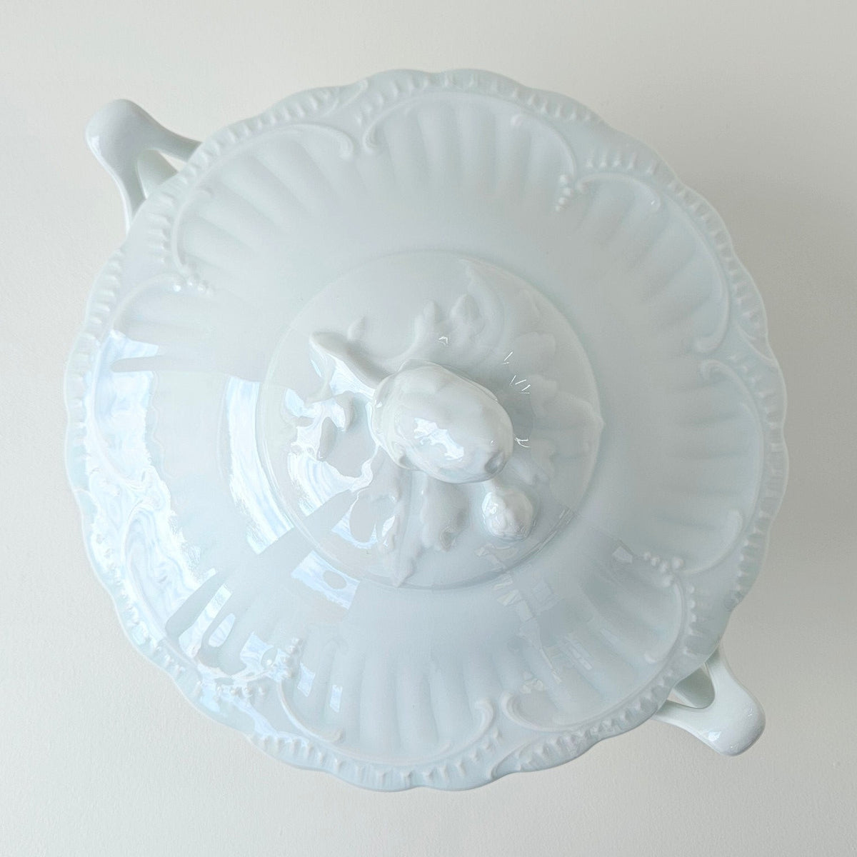 Round Tureen – Manufacture Chastagner – Limoges, 2nd Half of the 20th Century