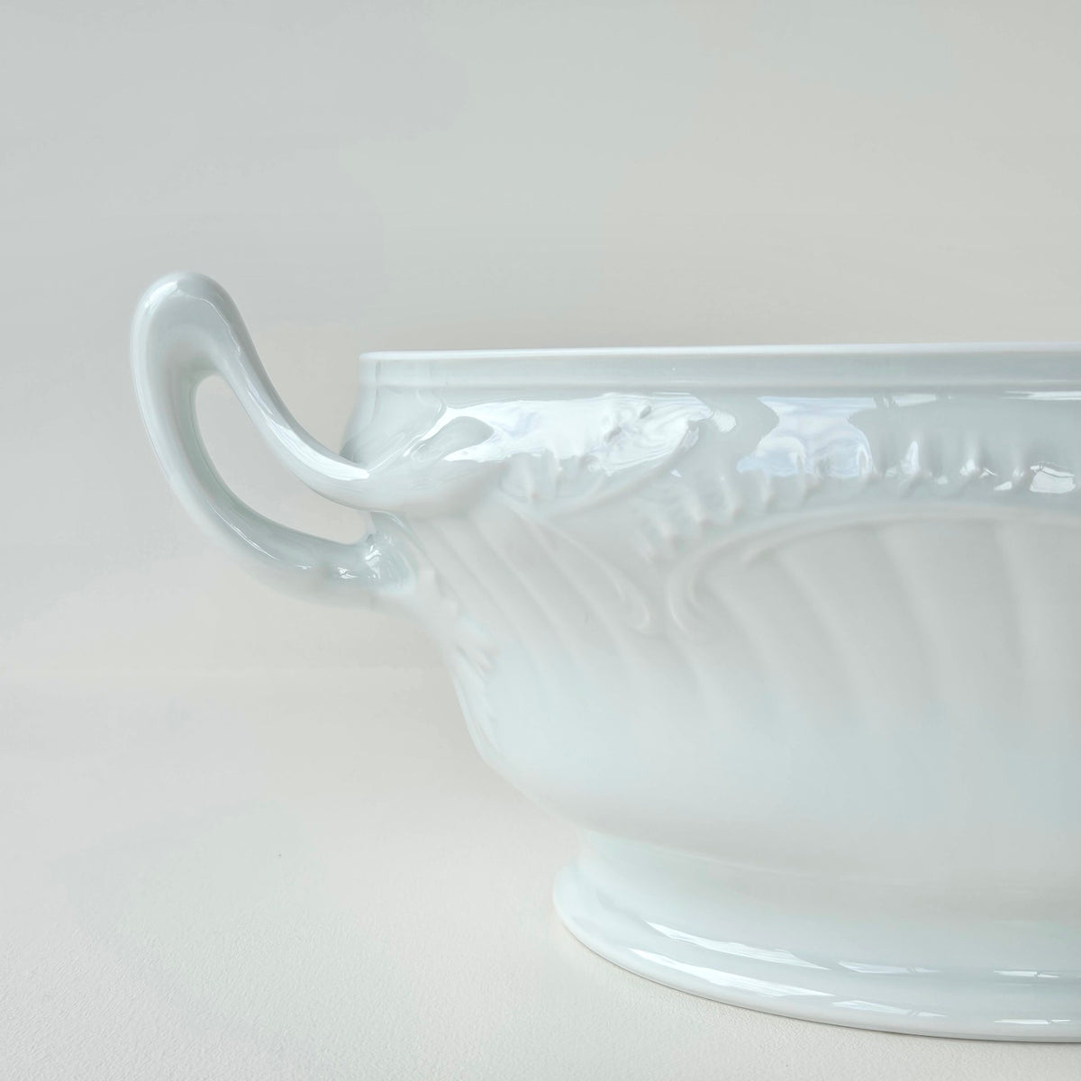 Round Tureen – Manufacture Chastagner – Limoges, 2nd Half of the 20th Century
