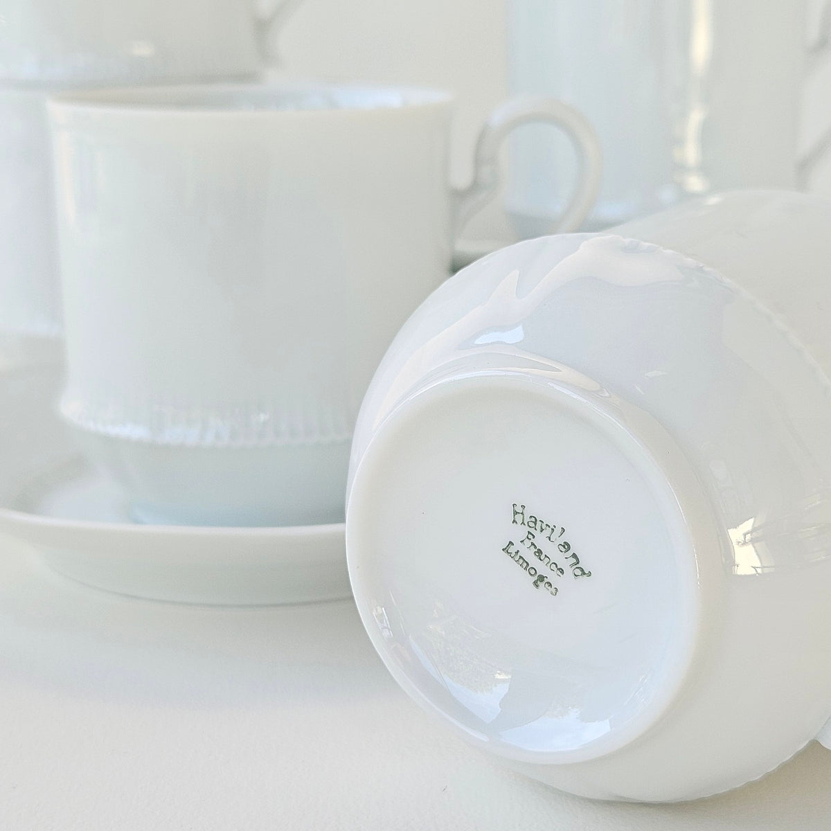 Lot de six tasses et cinq soucoupes – Manufacture Haviland – Limoges, v. 1930–1950