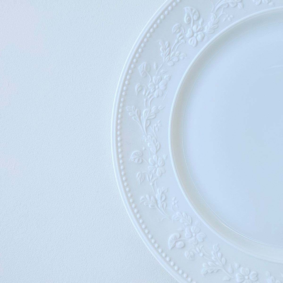 Suite de six assiettes plates – Georgia – Manufacture J.L. Coquet – Saint-Léonard-de-Noblat, XXIe s.