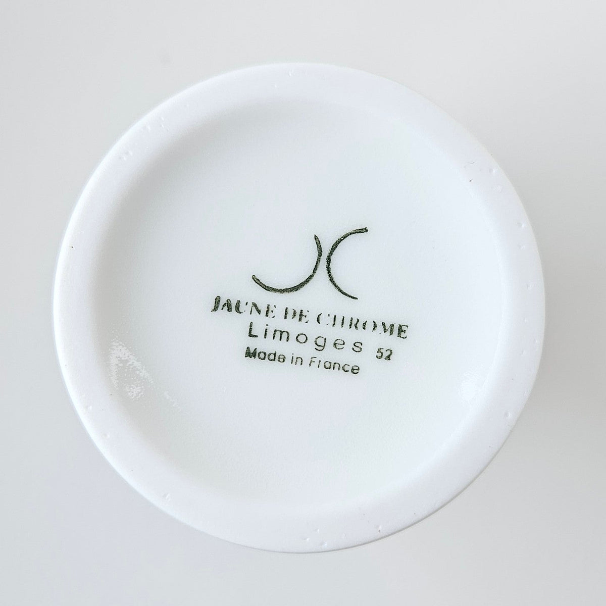 Fiole à saké PM – Manufacture Jaune de Chrome – Saint-Léonard-de-Noblat, XXIe s.