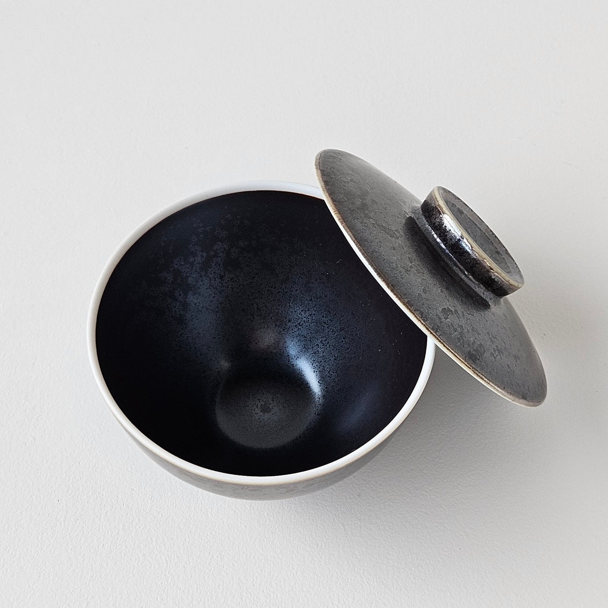 Gaiwan en porcelaine – Manufacture Jaune de Chrome – Saint-Léonard-de-Noblat, XXIe s.