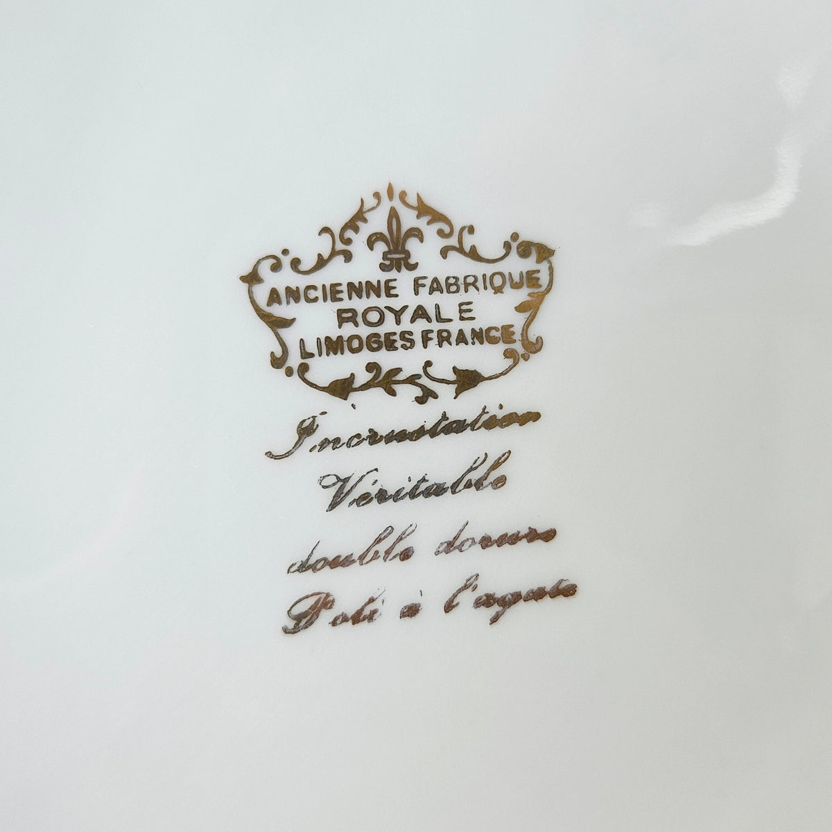 Grand saladier – Manufacture Royale / Société Porcelainière Limousine – Limoges, 2e moitié du XXᵉ s.