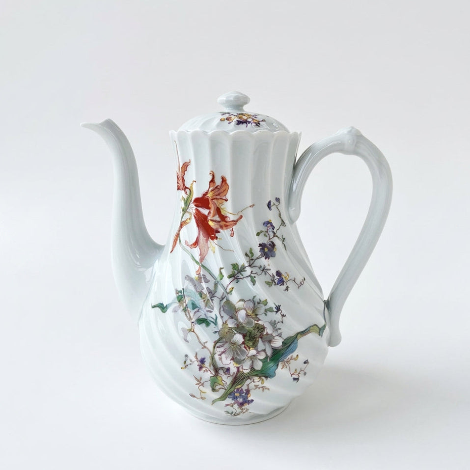 Petite cafetière / Théière – Décor japonisant – Manufacture Haviland – Limoges, 2e moitié du XXᵉ s.