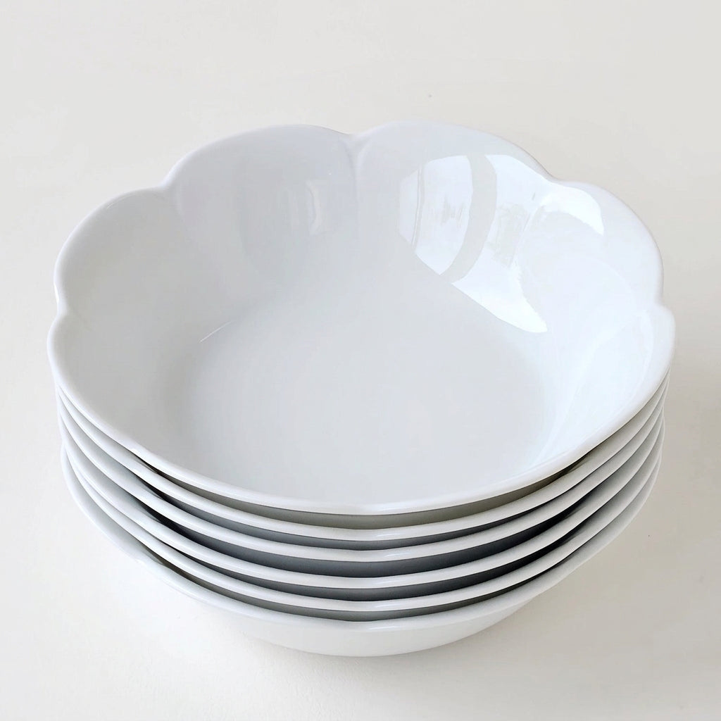 Suite de six bols à salade – Nymphéa – Manufacture Royal Limoges – Limoges, début du XXIe s.