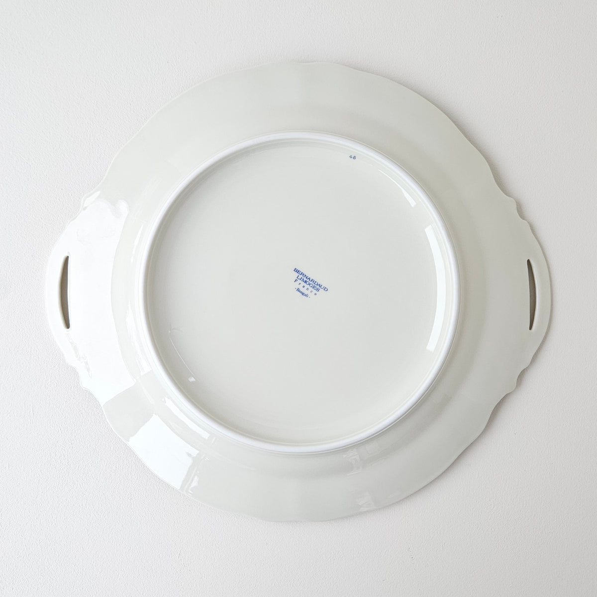 Plat de service à oreilles – Modèle Bengali – Manufacture Bernardaud – Limoges, v. 1960-1980