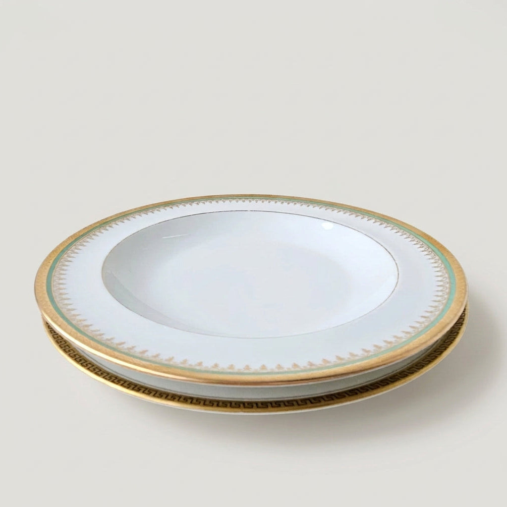 Lot de deux assiettes creuses – Manufacture A. Lanternier – Limoges, v. 1955–1965
